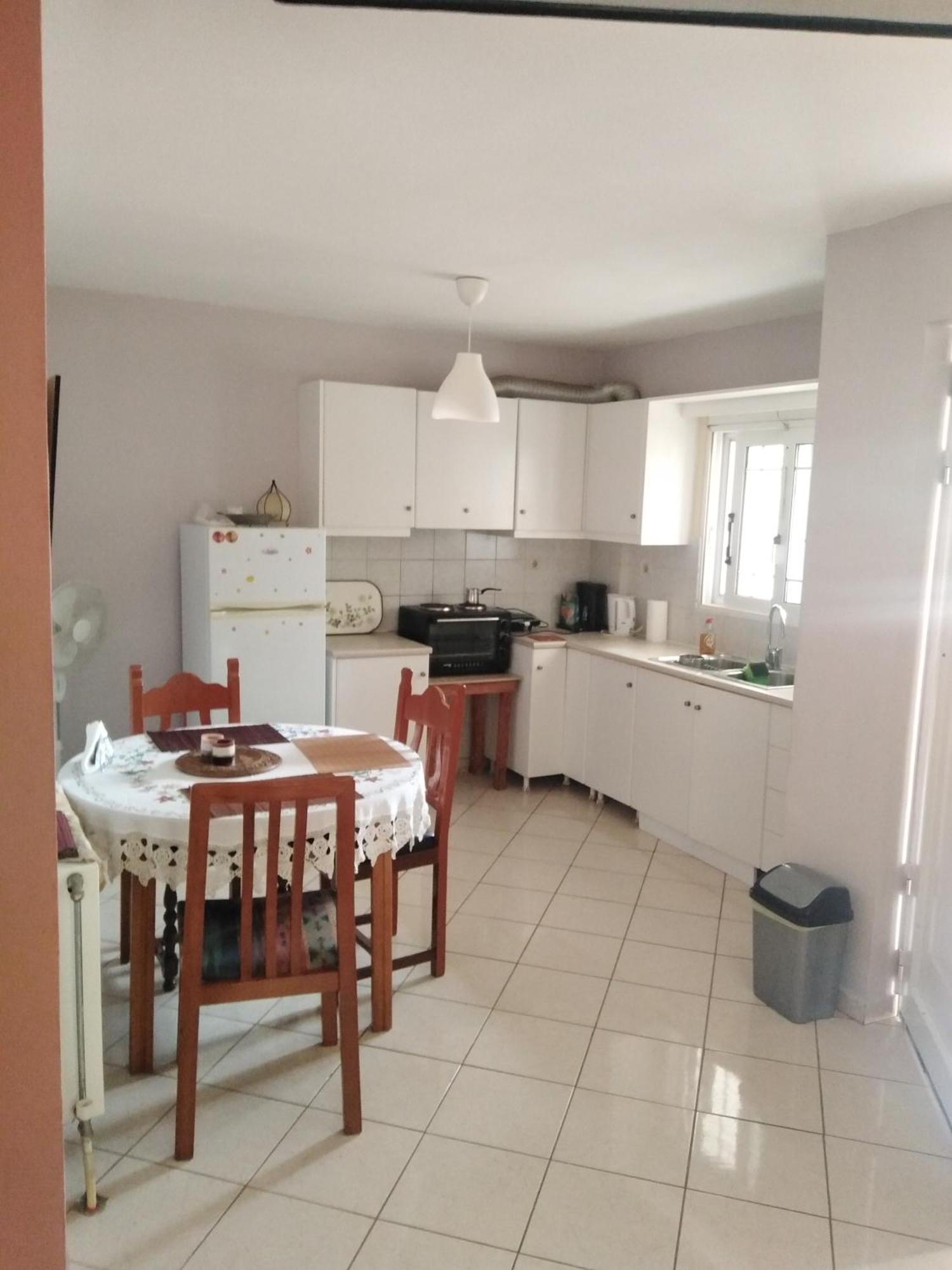 Stavros Apartments Artemida  Luaran gambar